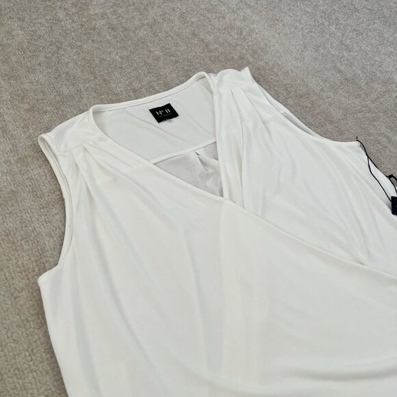 NWT No. 11 Los Angeles White Faux Wrap Hilo Surplice Blouse Top 2X - Picture 3 of 7